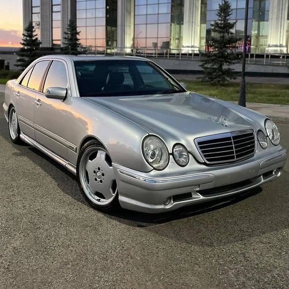 Meet your Posher, Tony - Picture 1 of 1